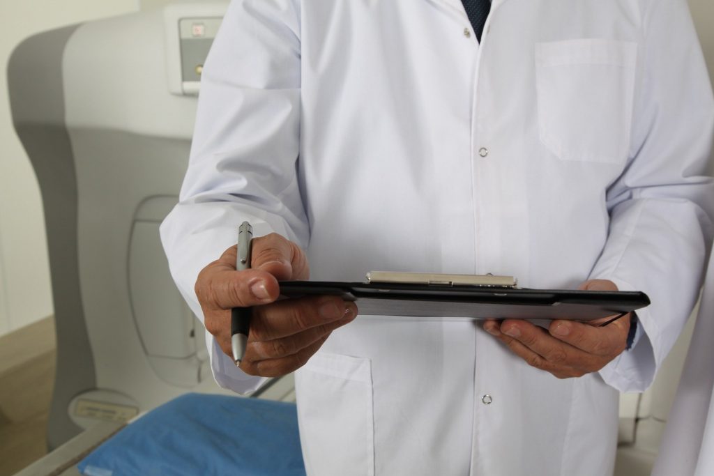 China estabelece primeiro Centro Médico do mundo de MTC com base em evidências